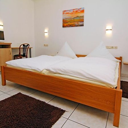 Zewener Hof - Garni Hotel Trier Quarto foto